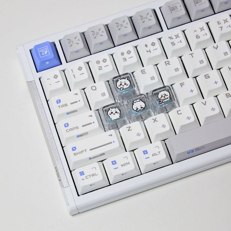 Gaming Keyboard Nearby - أغطية مفاتيح شفافة مصنوعة يدويًا من